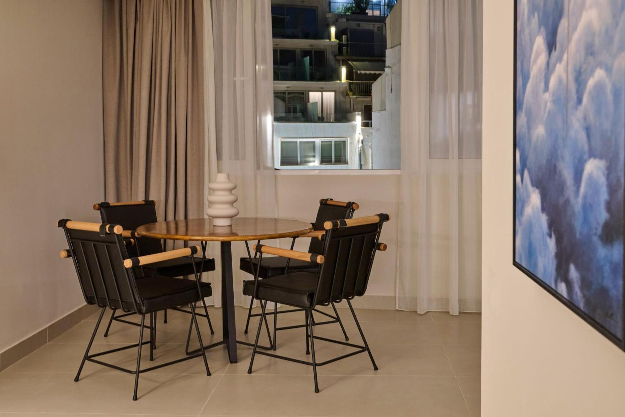Acropolis Muses - Downtown Luxury Apartments Atene Esterno foto