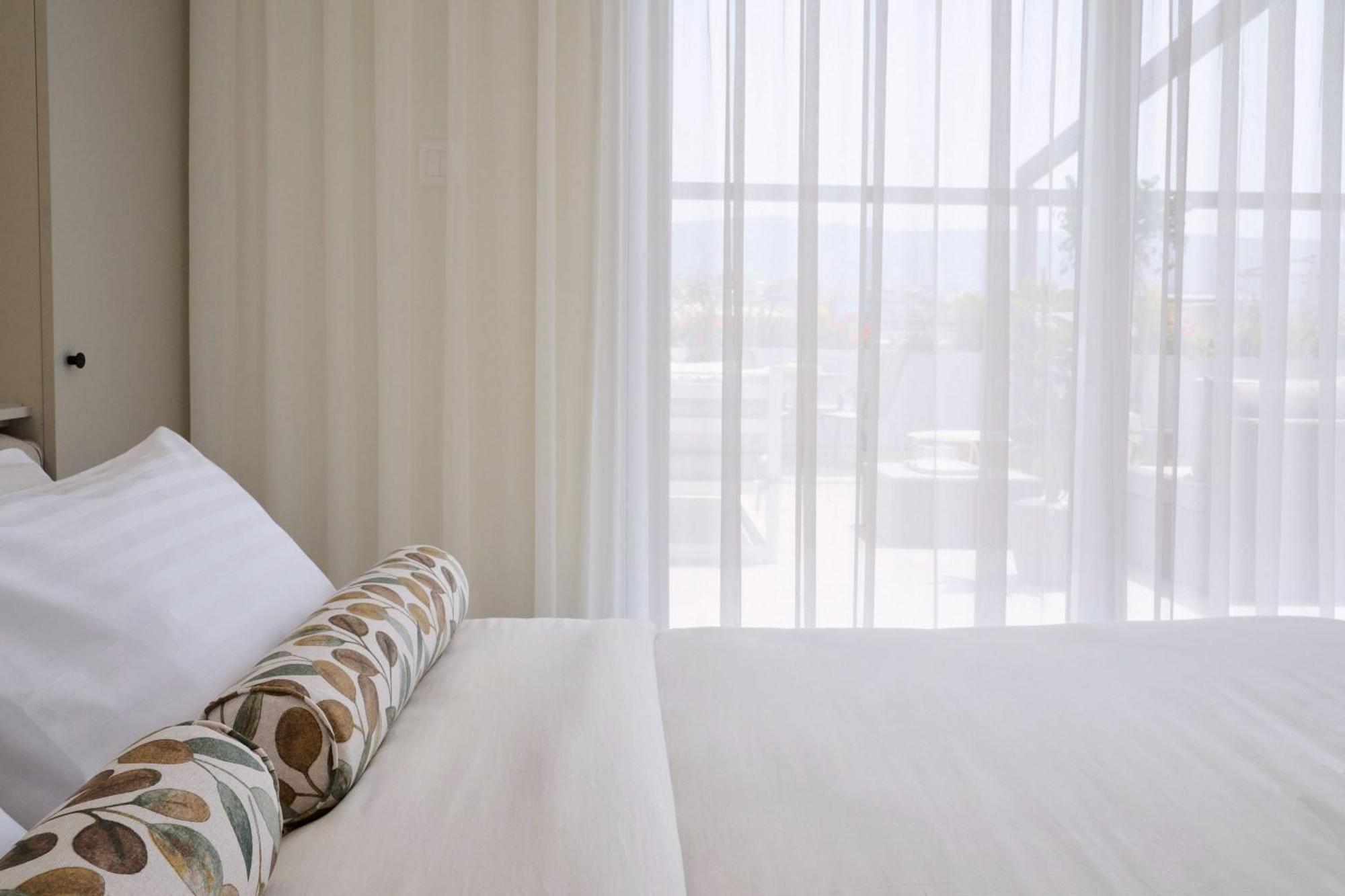 Acropolis Muses - Downtown Luxury Apartments Atene Esterno foto