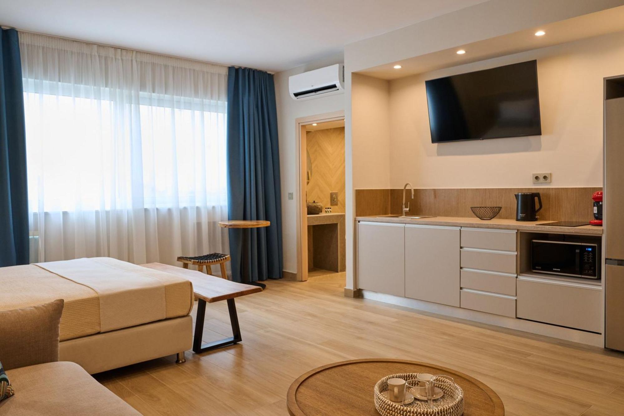 Acropolis Muses - Downtown Luxury Apartments Atene Esterno foto