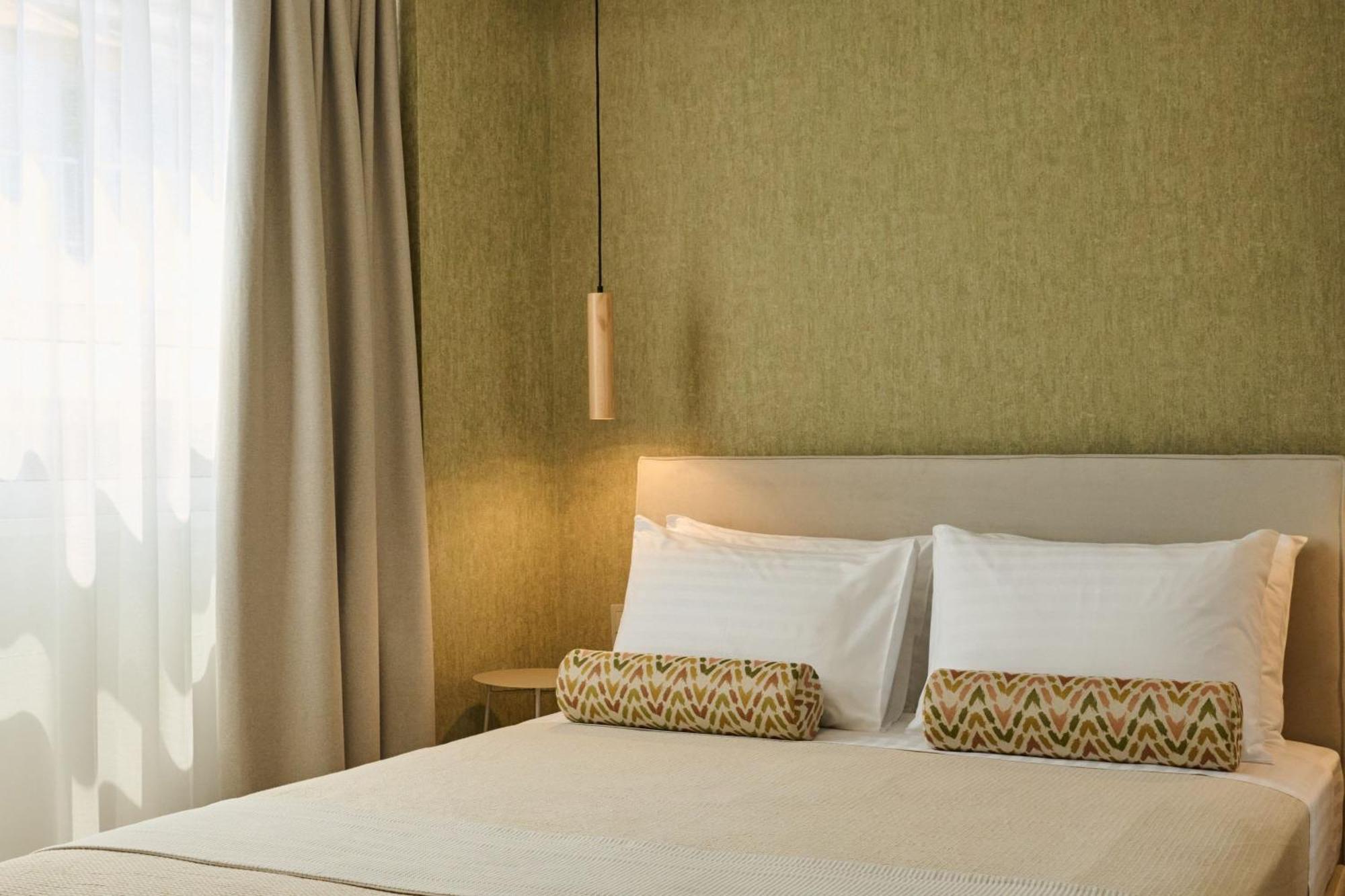 Acropolis Muses - Downtown Luxury Apartments Atene Esterno foto